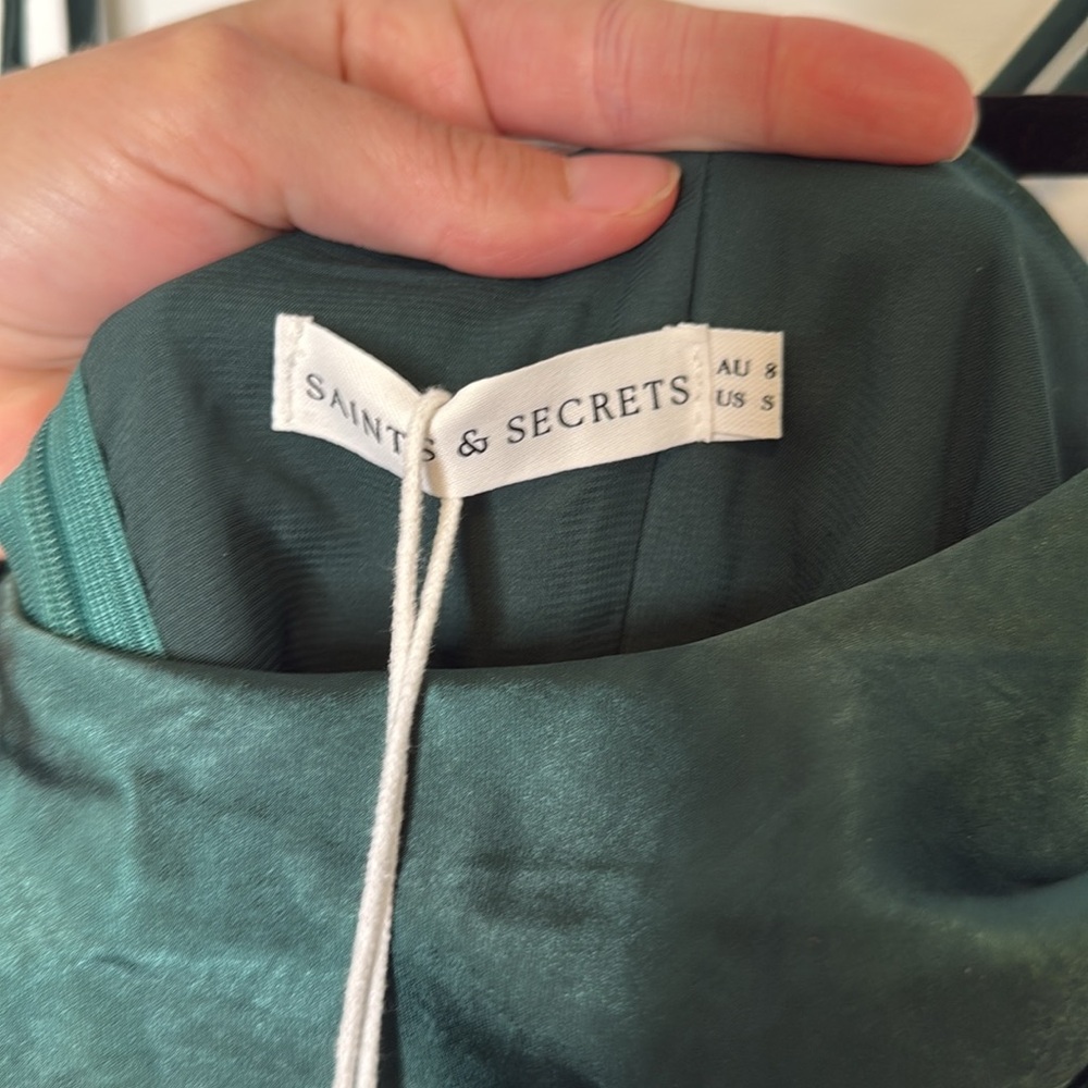 NWT Saints & Secrets‎ Elegant Emerald Green Slip Dress - Small - Picture 4 of 9